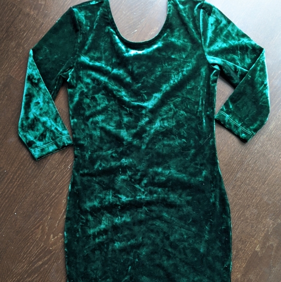 Velvet Green Mini Dress - Picture 2 of 8